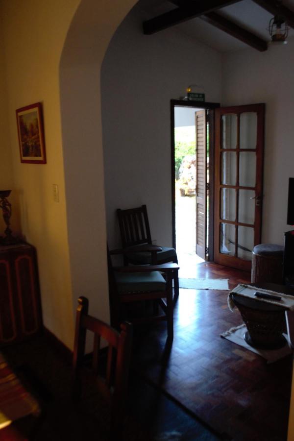 Casa De Huespedes - B&B 吉亚迪诺镇 外观 照片
